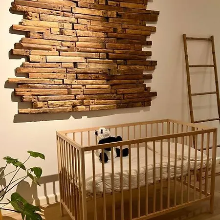 Location 2 Bedroom Groundfloor With Garden アパート デン・ハーグ