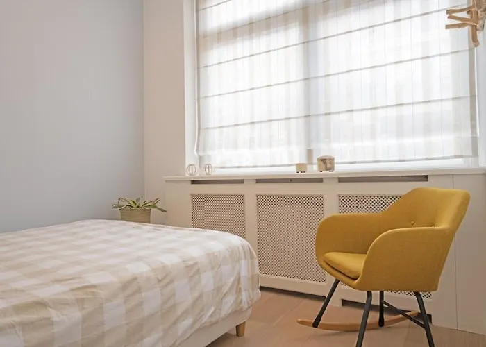 Location 2 Bedroom Groundfloor With Garden Apartamento Haia